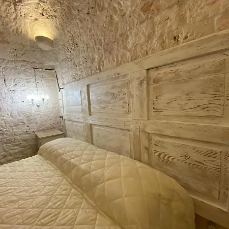 Trulli Sull'aia San Michele 4*