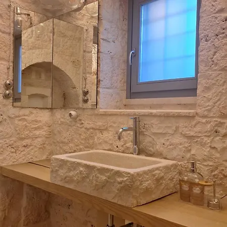 Trulli Sull'aia San Michele モノーポリ