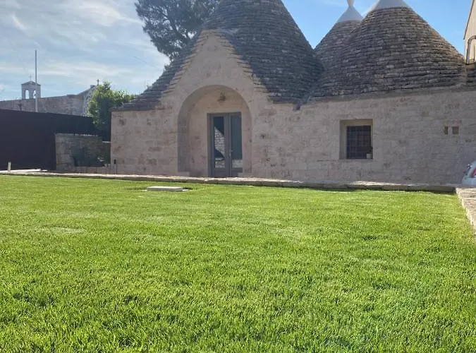 Konukevi Trulli Sull'aia San Michele 4*