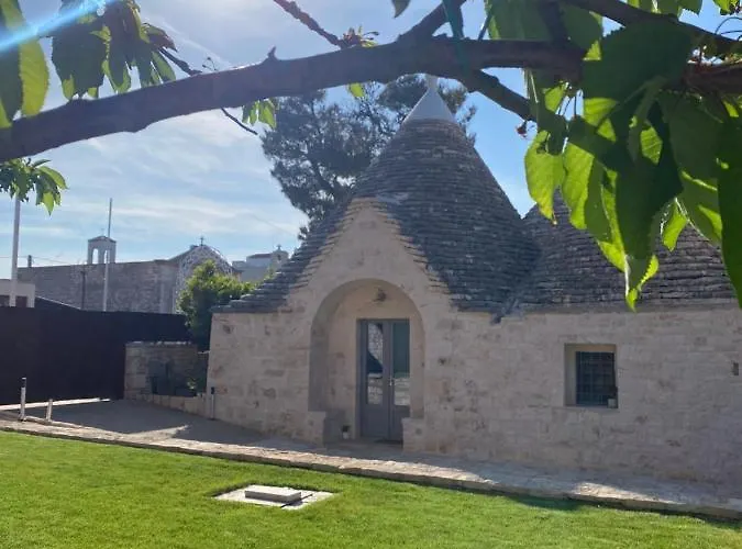 Konukevi Trulli Sull'aia San Michele 4*