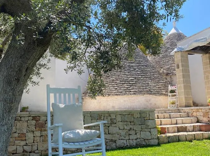 Trulli Sull'aia San Michele